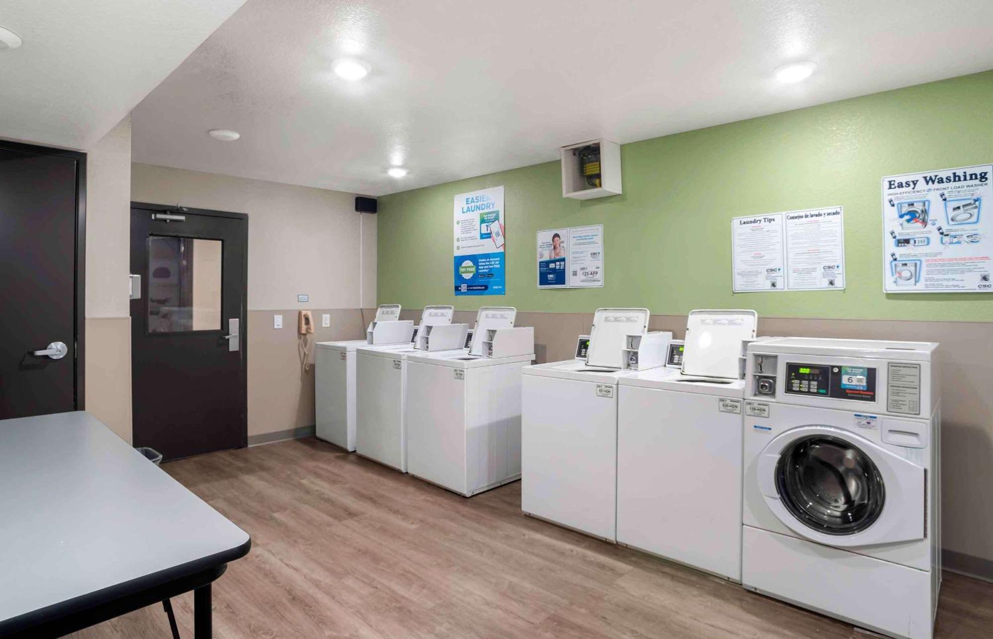 Extended Stay America Select Suites - Charlotte - Northlake Bagian luar foto