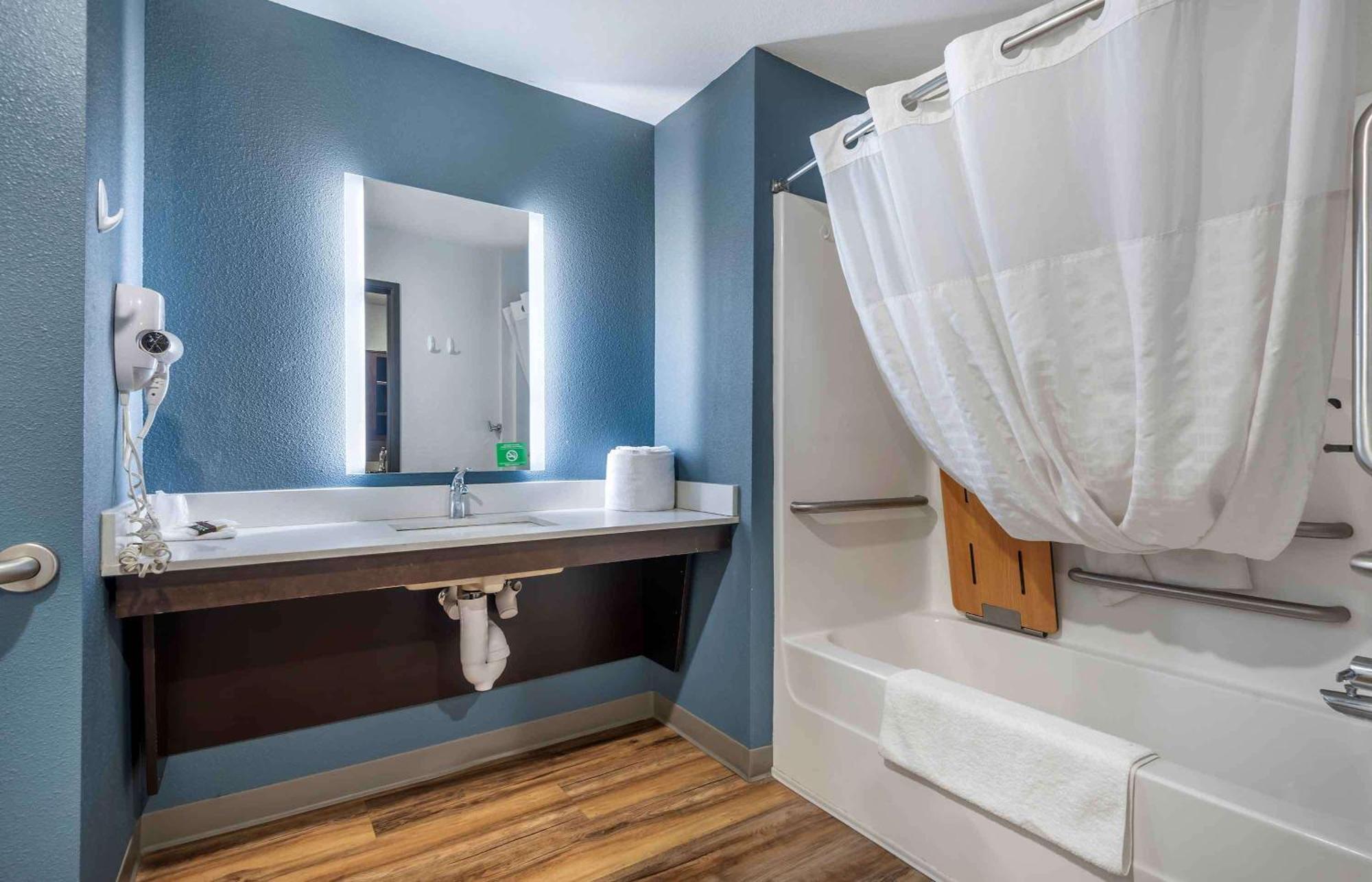 Extended Stay America Select Suites - Charlotte - Northlake Bagian luar foto