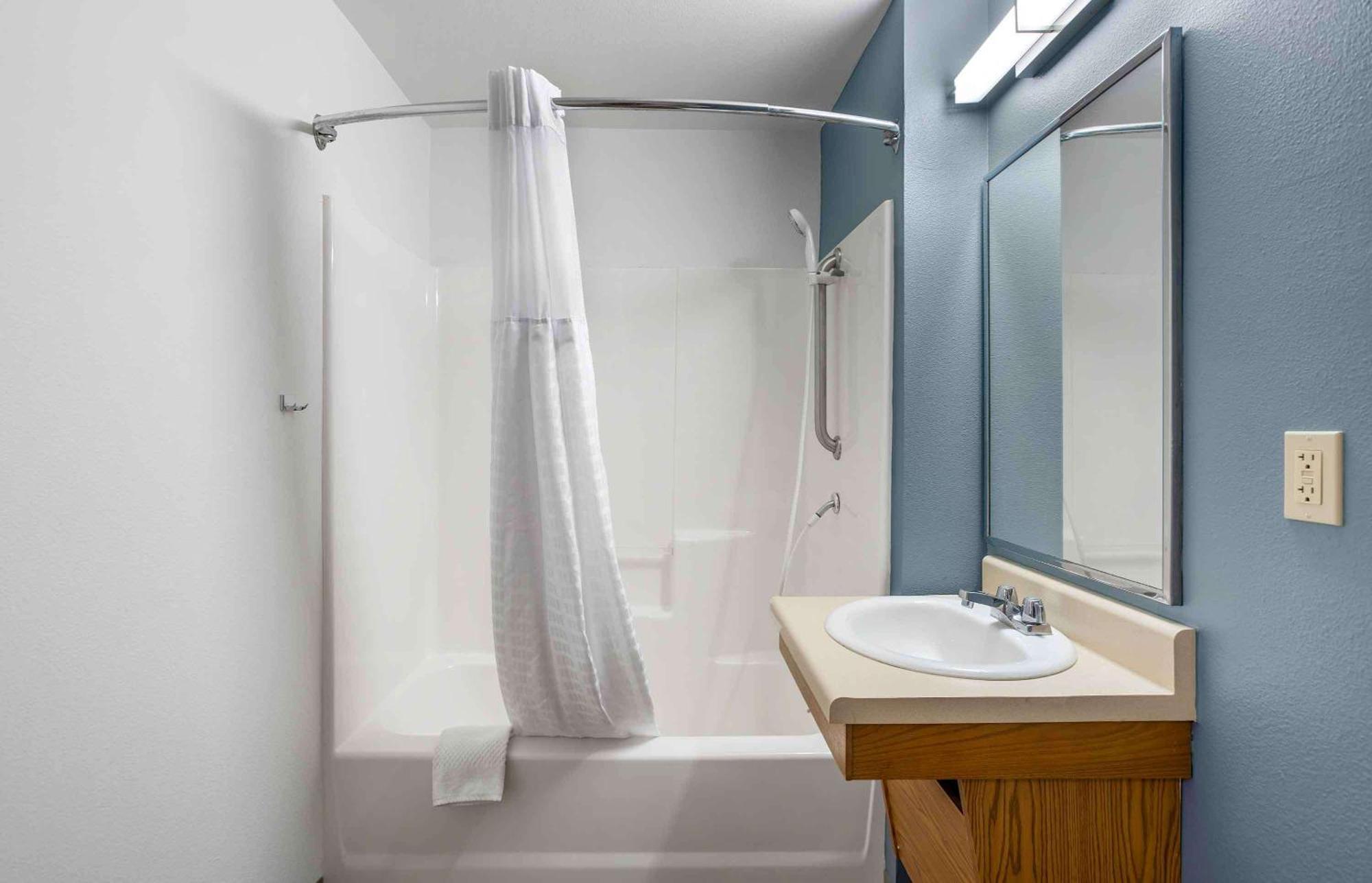 Extended Stay America Select Suites - Charlotte - Northlake Bagian luar foto