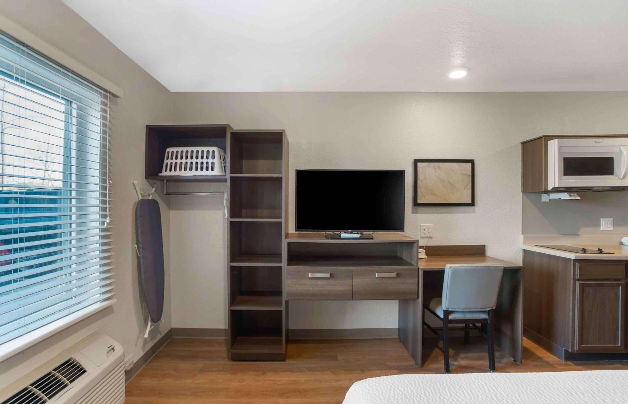 Extended Stay America Select Suites - Charlotte - Northlake Bagian luar foto